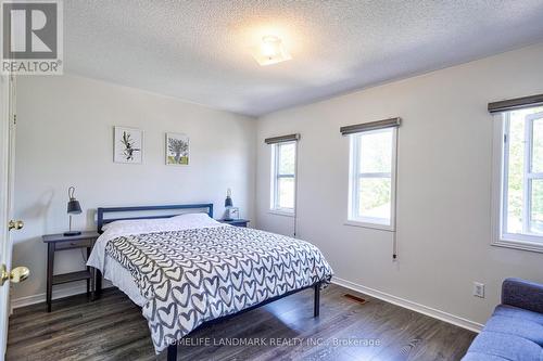 9051 Yonge Street, Richmond Hill, ON - Indoor Photo Showing Bedroom