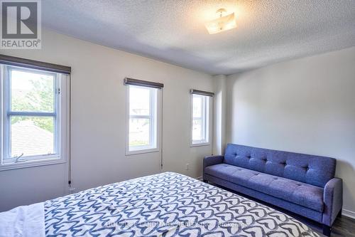 9051 Yonge Street, Richmond Hill, ON - Indoor Photo Showing Bedroom