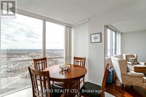 2010 - 350 Webb Drive, Mississauga, ON - Indoor Photo Showing Dining Room