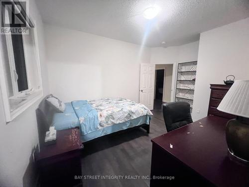 3155 Buttonbush Trail, Oakville, ON - Indoor Photo Showing Bedroom