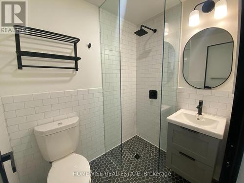 106 - 5 High Park Boulevard, Toronto, ON - Indoor Photo Showing Bathroom