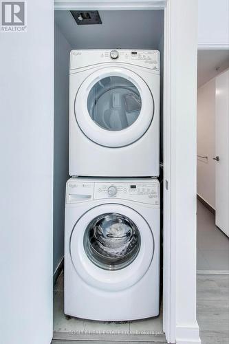 1401 - 20 Thomas Riley Road, Toronto, ON - Indoor Photo Showing Laundry Room