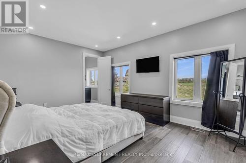 389 Concession 4 Road, Haldimand, ON - Indoor Photo Showing Bedroom