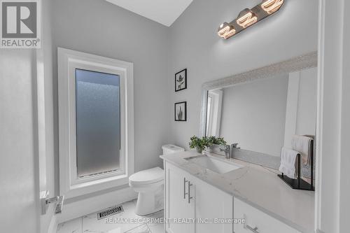 389 Concession 4 Road, Haldimand, ON - Indoor Photo Showing Bathroom