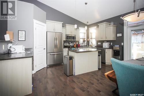 1118 Paton Lane, Saskatoon, SK - Indoor Photo Showing Kitchen