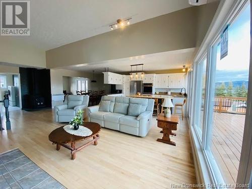 4 Athol Street, Campbellton, NB - Indoor Photo Showing Living Room