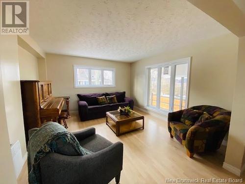 4 Athol Street, Campbellton, NB - Indoor Photo Showing Living Room