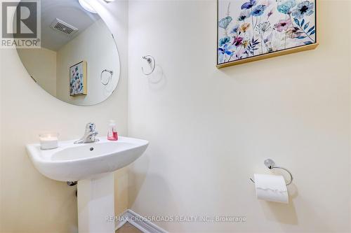 19 Kawneer Terrace, Toronto, ON - Indoor Photo Showing Bathroom