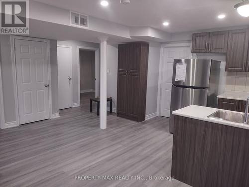 W/Bsmnt - 40 Edgevalley Road, Whitchurch-Stouffville, ON - Indoor Photo Showing Kitchen