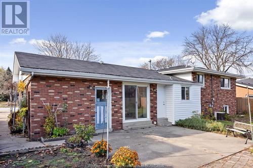 5810 Ninth Street, Lasalle, ON - Outdoor