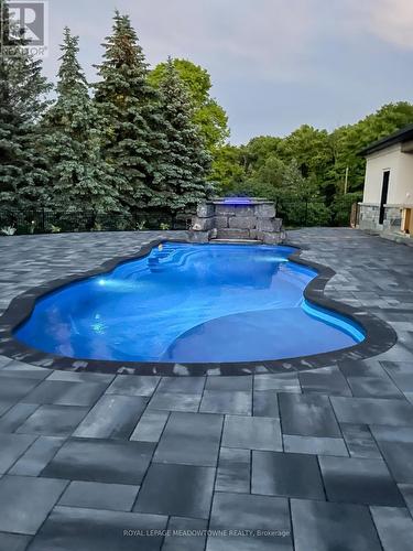 6752 Concession 2, Puslinch, ON - Outdoor With In Ground Pool