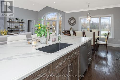 6752 Concession 2, Puslinch, ON - Indoor Photo Showing Kitchen