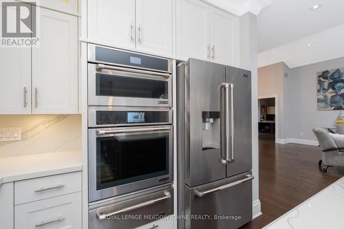 6752 Concession 2, Puslinch, ON - Indoor Photo Showing Kitchen