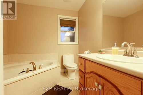 3 Warbler Heights, St. Thomas, ON - Indoor Photo Showing Bathroom