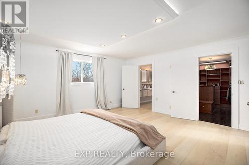 6974 Bank Street, Ottawa, ON - Indoor Photo Showing Bedroom