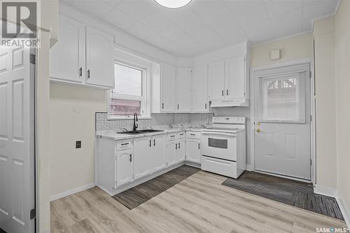 331 12Th Street E, Prince Albert, SK - Indoor Photo Showing Kitchen