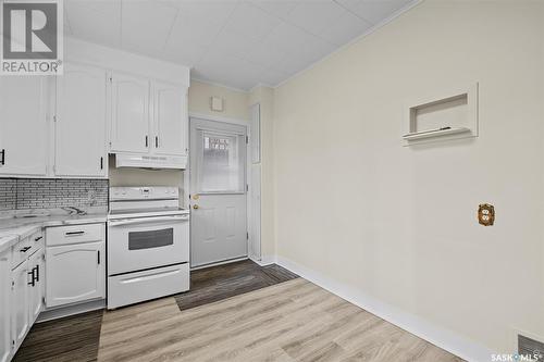 331 12Th Street E, Prince Albert, SK - Indoor Photo Showing Kitchen