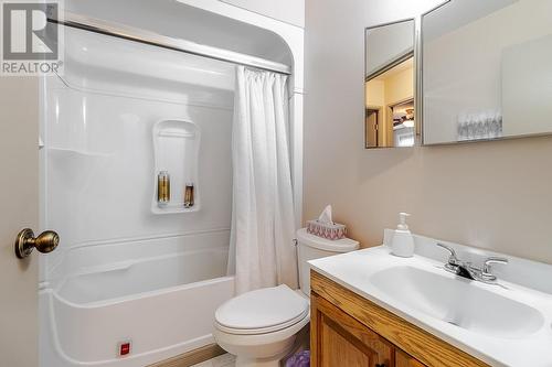 89 Pine St # 301, Sault Ste Marie, ON - Indoor Photo Showing Bathroom