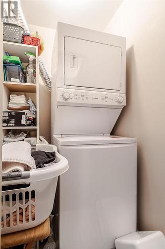 89 Pine St # 301, Sault Ste Marie, ON - Indoor Photo Showing Laundry Room