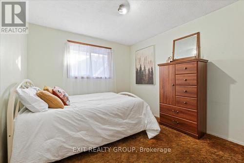 123 Prince Edward Street, Brighton, ON - Indoor Photo Showing Bedroom