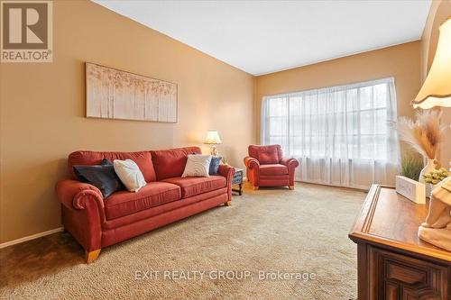 123 Prince Edward Street, Brighton, ON - Indoor Photo Showing Living Room