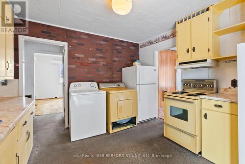 540 Mcnaughton Street, South Bruce Peninsula, ON - Indoor Photo Showing Other Room