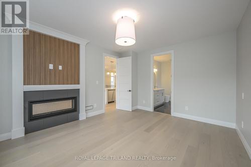 4225 Green Bend, London, ON - Indoor With Fireplace