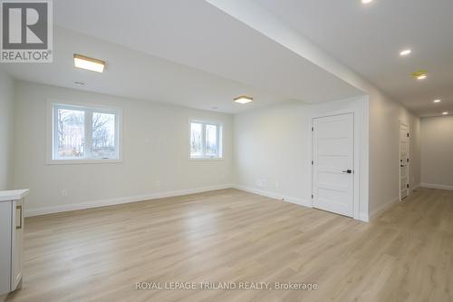 4225 Green Bend, London, ON - Indoor Photo Showing Other Room