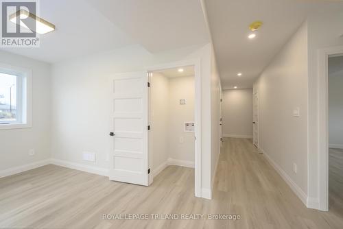 4225 Green Bend, London, ON - Indoor Photo Showing Other Room