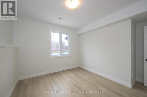 4225 Green Bend, London, ON - Indoor Photo Showing Other Room