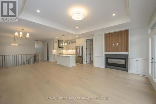 4225 Green Bend, London, ON - Indoor With Fireplace