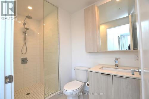 1003 - 70 Annie Craig Drive, Toronto, ON - Indoor Photo Showing Bathroom