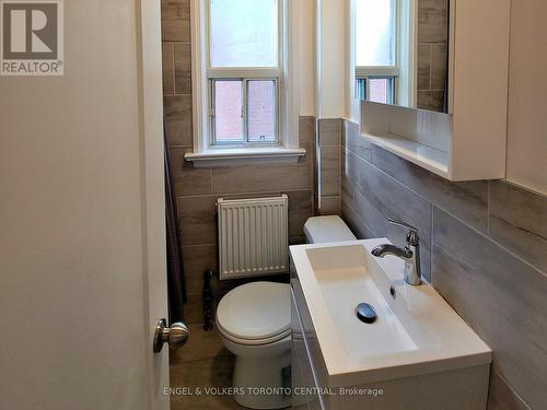 3 - 20 Norris Crescent, Toronto, ON - Indoor Photo Showing Bathroom