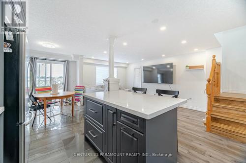 78 Periwinkle Street, Kitchener, ON - Indoor Photo Showing Kitchen With Upgraded Kitchen