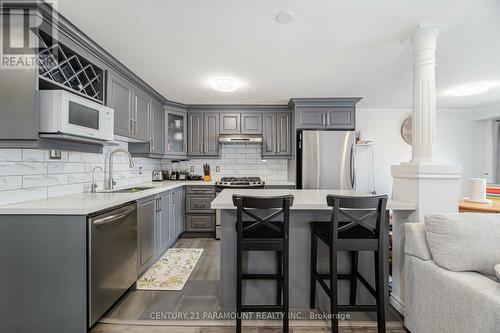 78 Periwinkle Street, Kitchener, ON - Indoor Photo Showing Kitchen With Stainless Steel Kitchen With Upgraded Kitchen