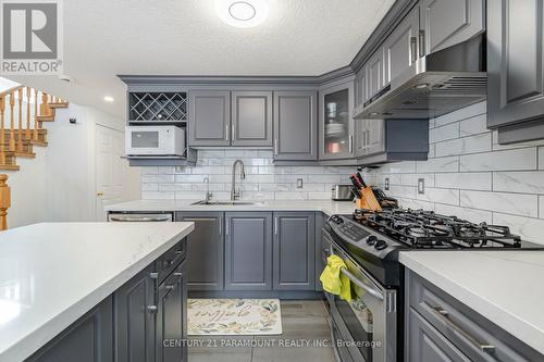 78 Periwinkle Street, Kitchener, ON - Indoor Photo Showing Kitchen With Stainless Steel Kitchen With Upgraded Kitchen