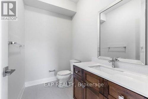 23 Bayberry Lane, Hamilton, ON - Indoor Photo Showing Bathroom