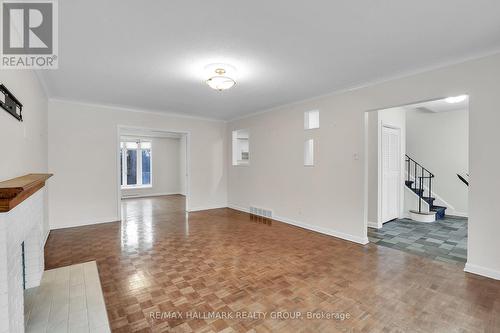 436 Mansfield Avenue, Ottawa, ON - Indoor Photo Showing Other Room