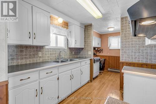 3875 County 45 Road, North Glengarry, ON - Indoor Photo Showing Kitchen With Double Sink