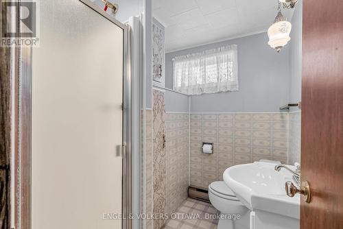 3875 County 45 Road, North Glengarry, ON - Indoor Photo Showing Bathroom