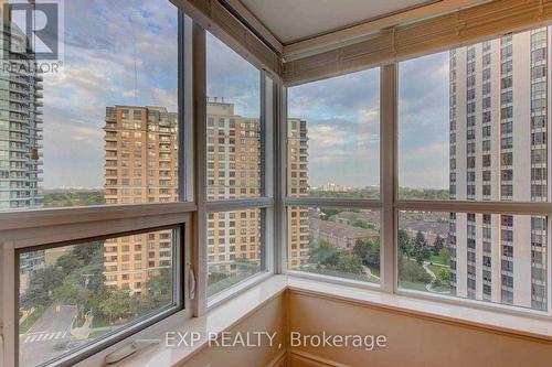 1322 - 500 Doris Avenue, Toronto, ON - Indoor Photo Showing Other Room