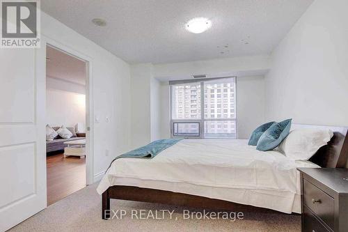 1322 - 500 Doris Avenue, Toronto, ON - Indoor Photo Showing Bedroom