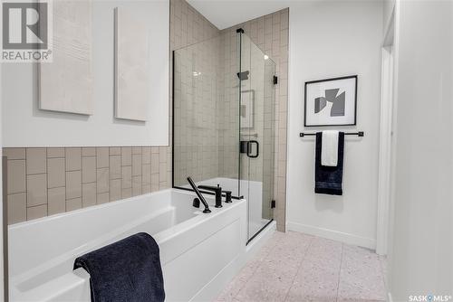 4 720 Brighton Boulevard, Saskatoon, SK - Indoor Photo Showing Bathroom