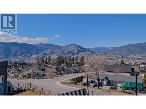 182 Avery Place, Penticton, BC - Outdoor With View