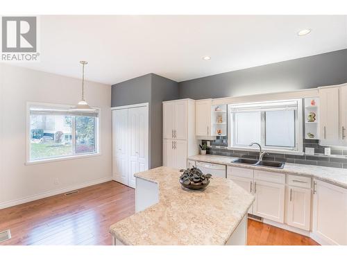 9800 Turner Street Unit# 32, Summerland, BC - Indoor Photo Showing Kitchen With Double Sink