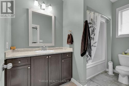 50 Fairview Drive, Lambton Shores (Arkona), ON - Indoor Photo Showing Bathroom