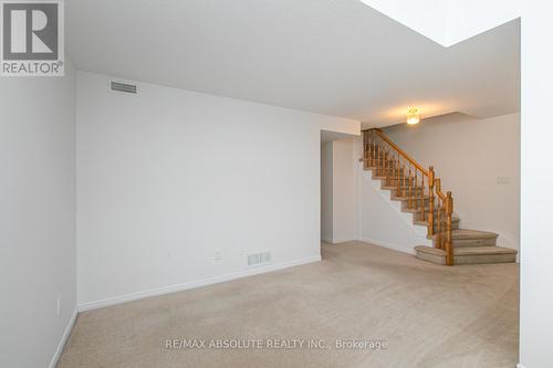 242 Gershwin, Ottawa, ON - Indoor Photo Showing Other Room