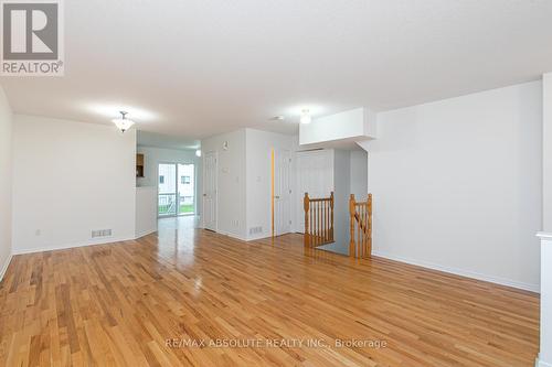 242 Gershwin, Ottawa, ON - Indoor Photo Showing Other Room