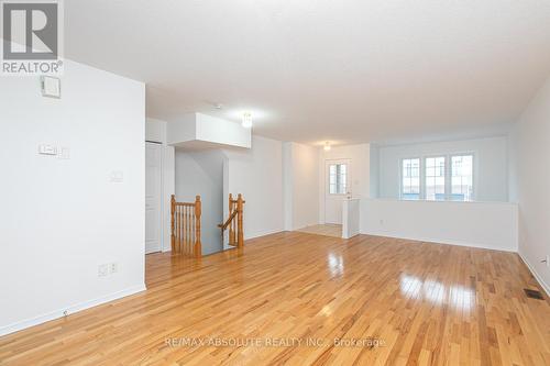 242 Gershwin, Ottawa, ON - Indoor Photo Showing Other Room