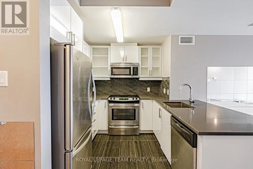 2802 - 195 Besserer Street, Ottawa, ON - Indoor Photo Showing Kitchen With Upgraded Kitchen